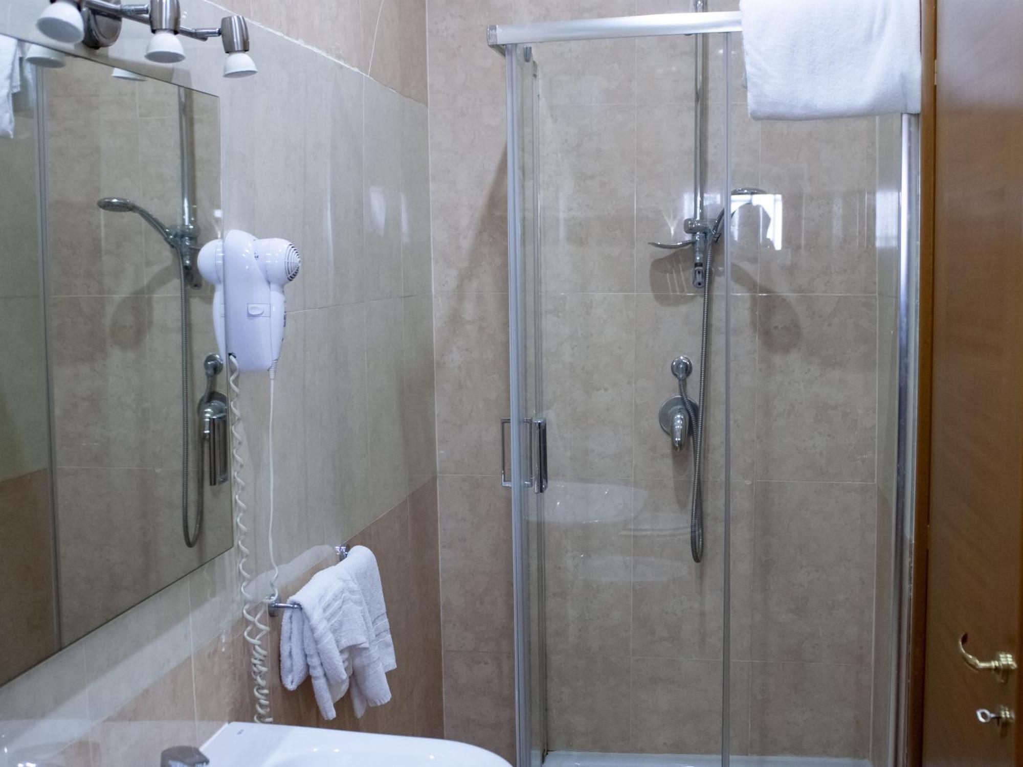 Hotel Serena Νάπολη Εξωτερικό φωτογραφία