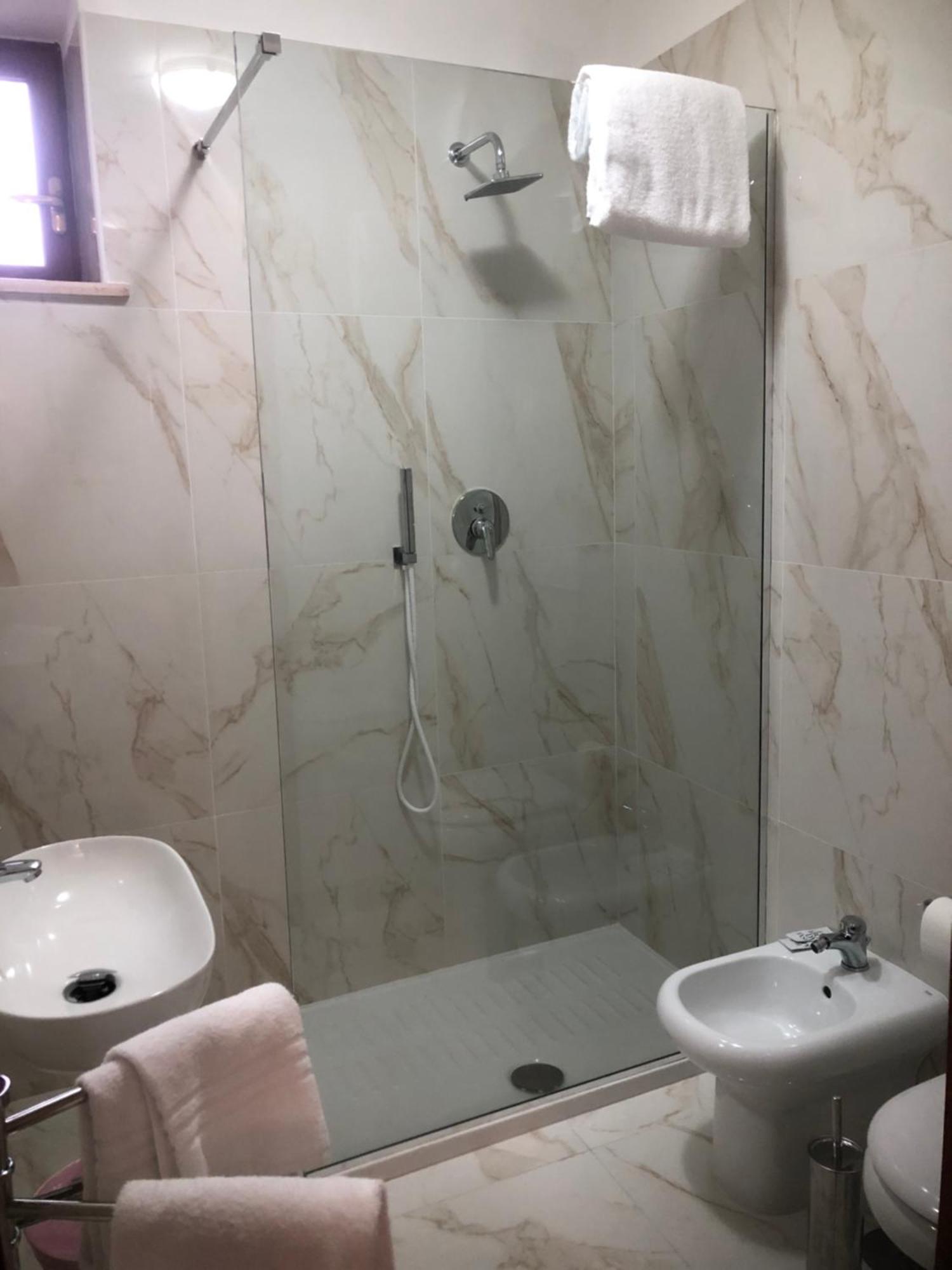 Hotel Serena Νάπολη Εξωτερικό φωτογραφία