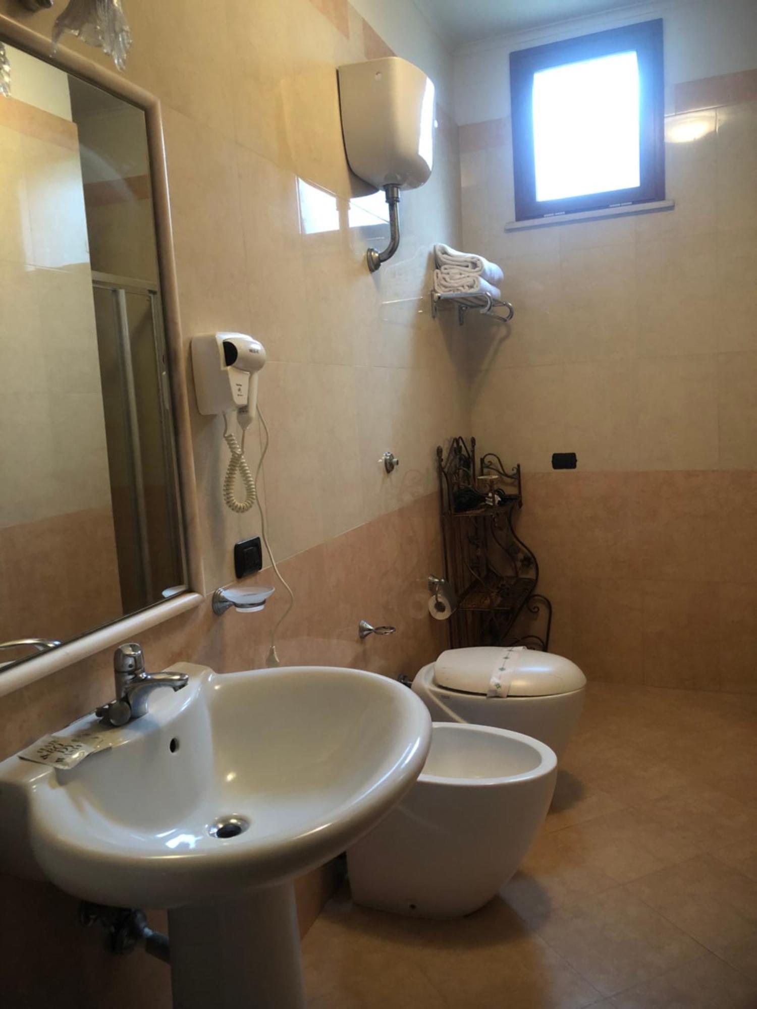Hotel Serena Νάπολη Εξωτερικό φωτογραφία